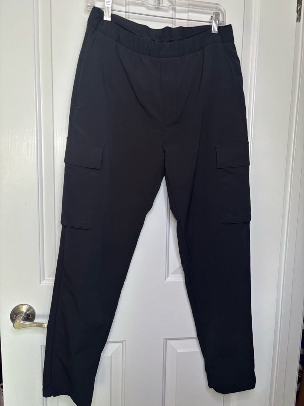 EUC THEORY Men's Performance Black Cargo Pants with Elastic Waist Size M